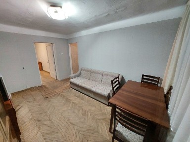 Без комісії продам 2-к. Маккейна, 38а. Метро Звіринецька - 5 хв. пішк