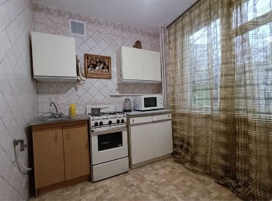 1 к. кв. возле метро Дв. Спорта. -22999$