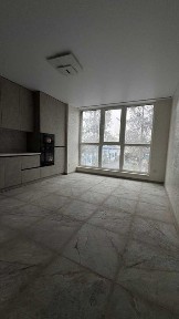 Продаю 2кімнатну квартиру в центрі біля Парку Шевченка. 61м2