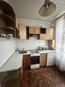 Продаеться 2 х кімнатна квартира парк Шевченко