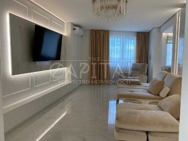 Перша оренда розкішної 3-кімнатної квартири з панорамним видом