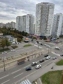 Продаж світло двокімнатної квартири