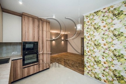 Без комісії! Продаж 2 кімнатна квартира вул. Краківська 27/метро Черніг