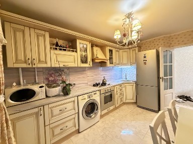 Продается 3 кк чешка на Сухом фонтане! Автономка!