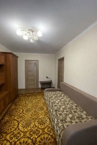 ПРОДАЖ 2к квартира Цегла середній поверх Ближнє Замостя