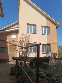 Продам будинок та літня кухня в селі Скибин.