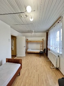 Оренда частини будинку на околиці міста