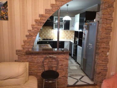 Продається 4 кімнатна квартира р - н Смирнова поруч Епіцентр не кутова