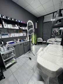 Оренда кабінету на 15 днів ( перманент, епіляція, брови і т. д)