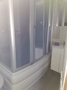 2 кімнатна на Комарова/ Критий ринок з автономкою.