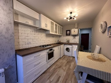 Перша оренда, Дегтярівська 43/5, метро Шулявка/Берестейська