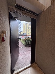 Печерськ, окремий Фасадний вхід