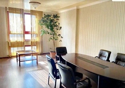 Печерский, Ш. Руставели, ремонт, метро Дворец Спорта-5мин.