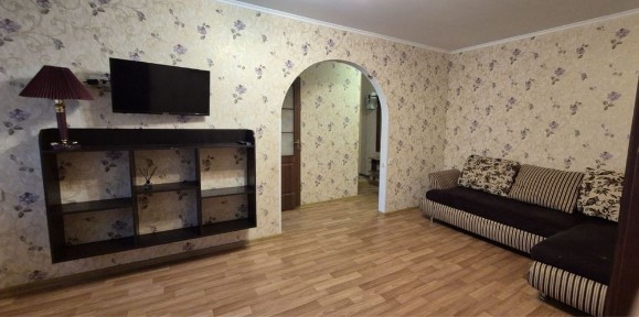 Здається 2 кім квартира р-н Новомиколаївка