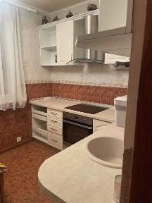 Сдам 3 ком на ХТЗ.