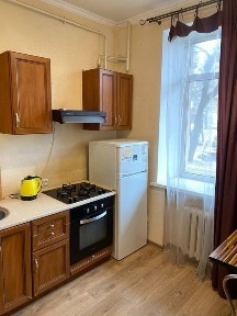 В Продажу 1 кк на вул. Адміральська