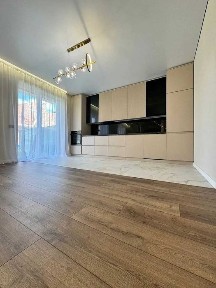 Таунхаус з ремонтом та частково з меблями всього в 8хв від стометрівки