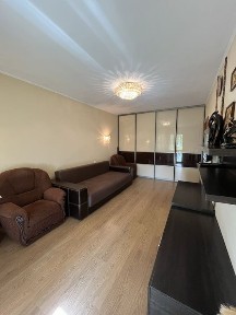 Продам двокімнатну квартиру м. Студентська