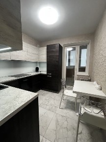 Продам затишну однокімнатну квартиру ЖК Перемоги