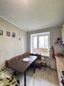 3 кімнатна квартира на Дружбі продаж