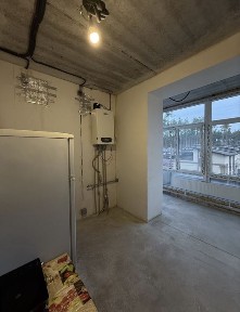 Квартира з частковим ремонтом! Газове опалення!