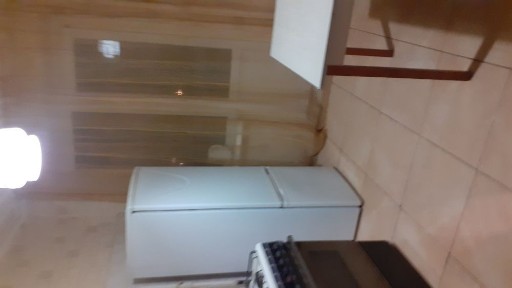 Посуточно двухкомнатная квартира на левом берегу, пр. Слобожанский.