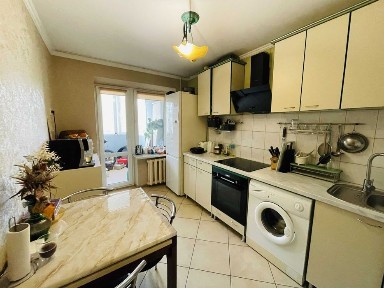 Продаж 1 но кв 44м2 з ремонтом. цегляний будинок Сихів Львів!