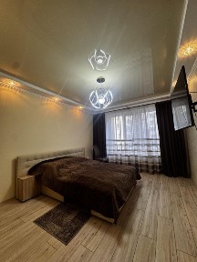 Продам 1 кім поруч парку Шевченка