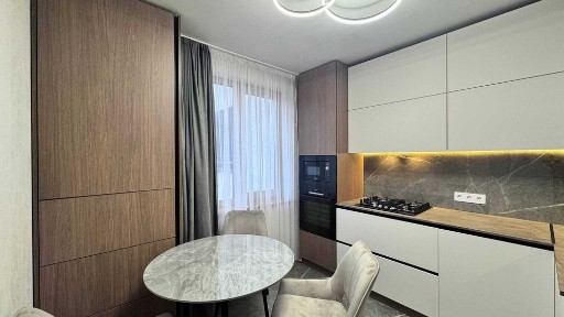 Продаж 3к квартири /закритий ЖК/дизайнерський ремонт/меблі та техніка