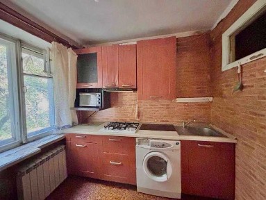 Срочная продажа! 1 ком квартира Кирпич 3 этаж Среднефонтанская 21990$