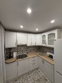 Продается 2 комнатная квартира. Новый ремонт. Центр. Славянск.