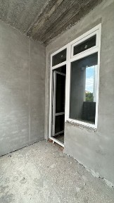 Продаж 1к. Інститутська. Зданий будинок з комунікаціями.