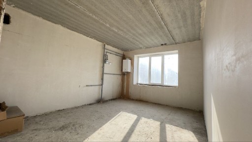 Продаж 1к поруч з центром міста