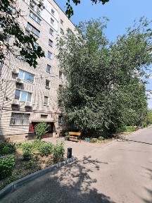 Высотка. 2к квартира на Косиора (Калныньшевского) кирпич 49м2, 7 эт