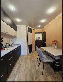 Продам 3-ком. с КАПРЕМОНТОМ, Победа-2.