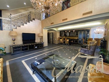 Аренда 2-х этажного дома 781м2, КГ Днепровская Волна, Козин