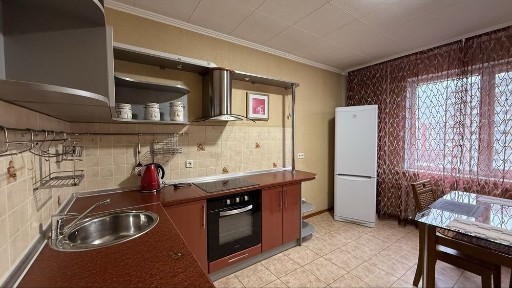 Дарницький рн. Позняки, вул. Драгоманова 14а