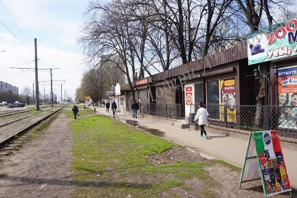 Капітальний недорогий магазинчик біля АТБ Харків