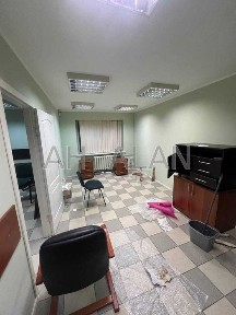 Оренду офісне приміщення на вулиці Межигірській на Подолі Вже вільний