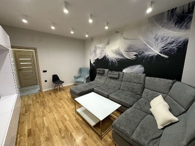 Сдам 3х. кв. 4/5 S-86м2. в центре Харькова, ул. Чернышевского 86.