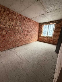 Двокімнатна, комфортний поверх, швидкий виїзд на Київ!