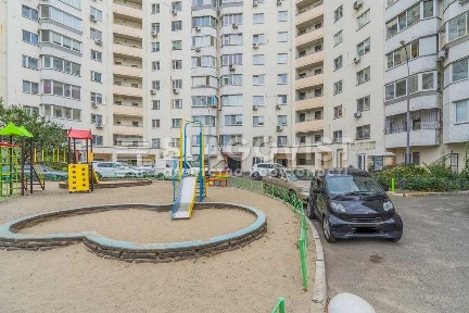 Продаж 3-кім метро Мінська Оболонь вул Левка Лукяненка 13а