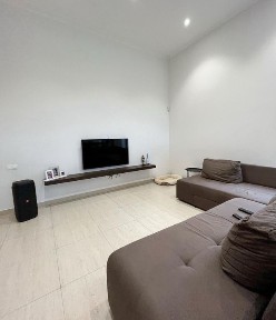 Продаж розкішного будинку