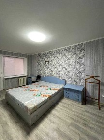 Продам 1-но комн. квартиру возле Яхт-Клуба 2 эт, ремонт, мебель!