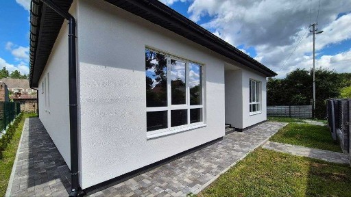 Одноповерховий будинок 150 м² з критою терасою 40 м², 8 км від Києва