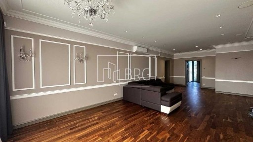 Продажа нового современного дома с бассейном Лесники без комиссии