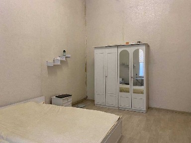 Центр Одессы! Высокие потолки, крепкий дом, большие метры!