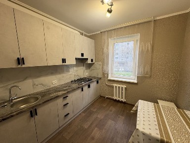 Оренда 2-х кім квартири 2-й поверх вул Новобузька/ перша здача