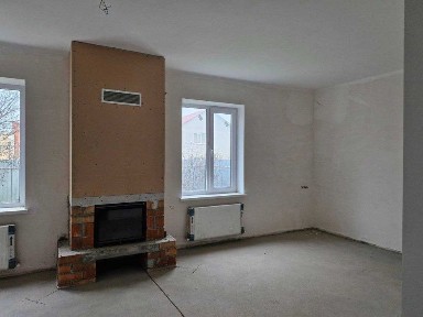 Дом с камином и тёплыми полами - завершите отделку под свой стиль!