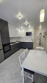 Здам чудову квартиру на Домбровського